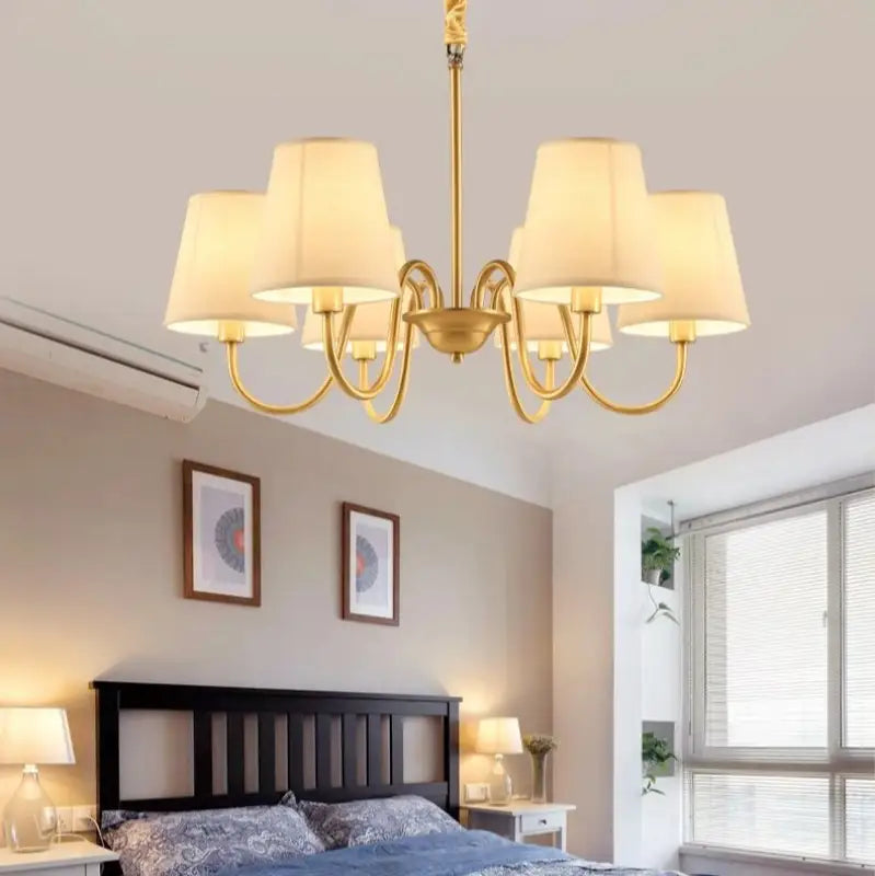 Suspension Dorée Classique À Abat-Jour Tissu Pour Salon Élégant