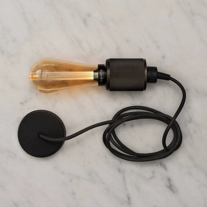Suspension Heavy Metal à gravure quadrillée en bronze fumé #couleur_gris