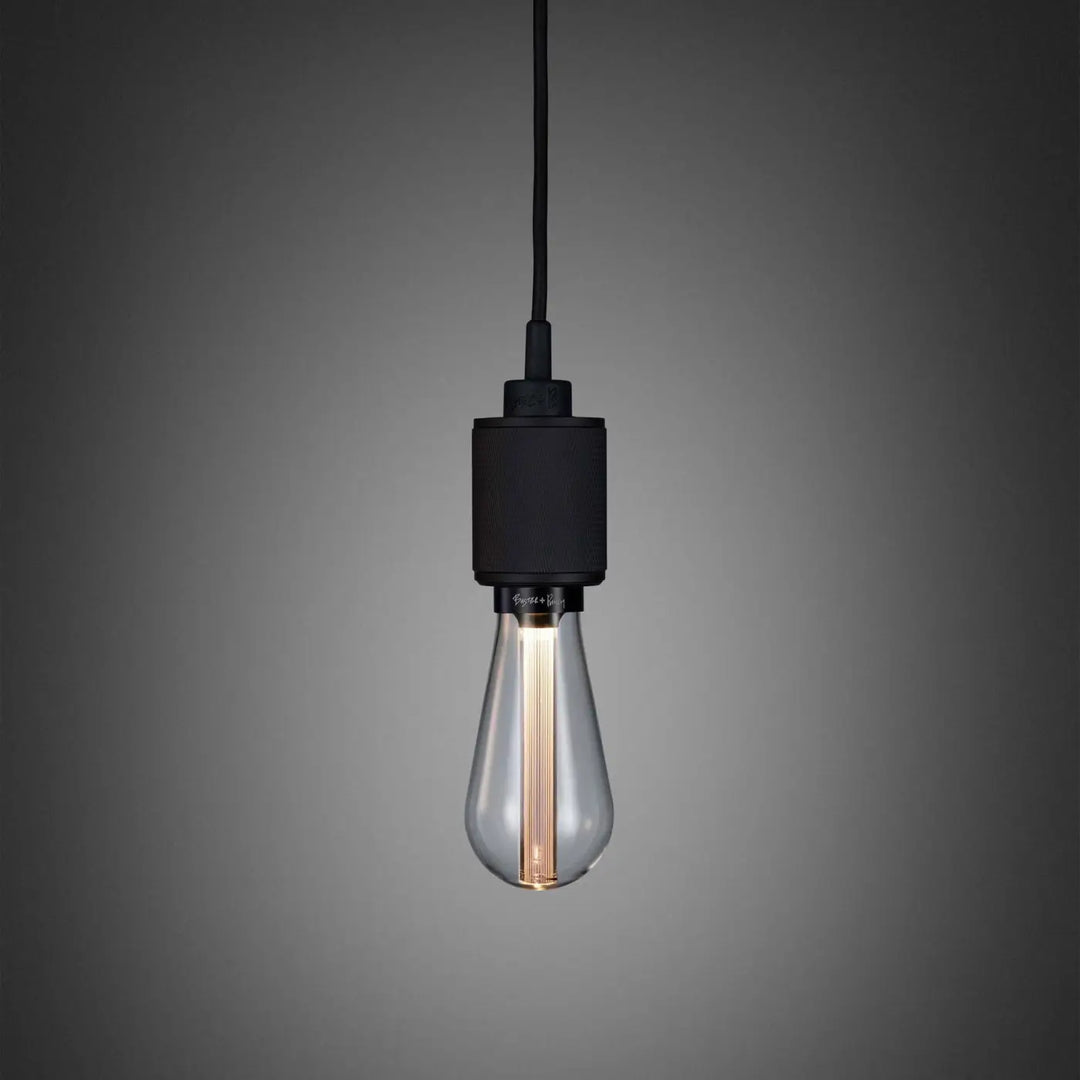 Suspension Heavy Metal à gravure quadrillée en noir #couleur_noir