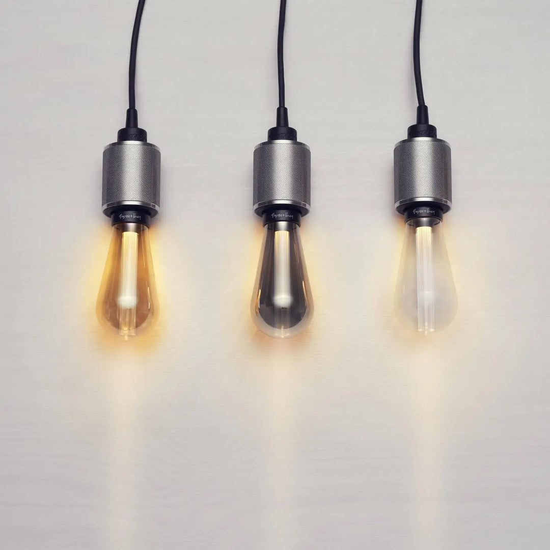 Suspension Heavy Metal à gravure quadrillée en acier #couleur_argent