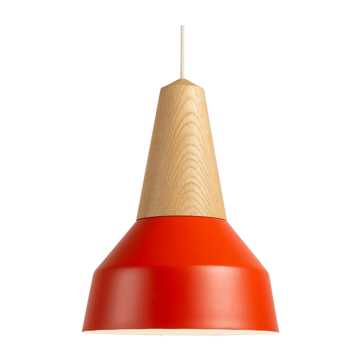 Suspension Eikon Basic en chêne avec abat-jour rouge coquelicot #couleur_rouge