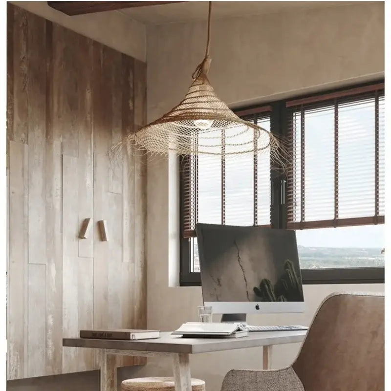 Suspension en fibres naturelles forme conique style bohème chic

