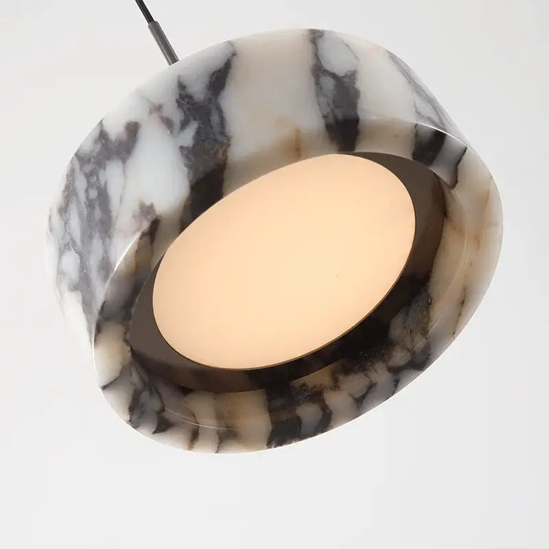 Suspension En Marbre Poli Pour Ambiance Chic Et Minérale

