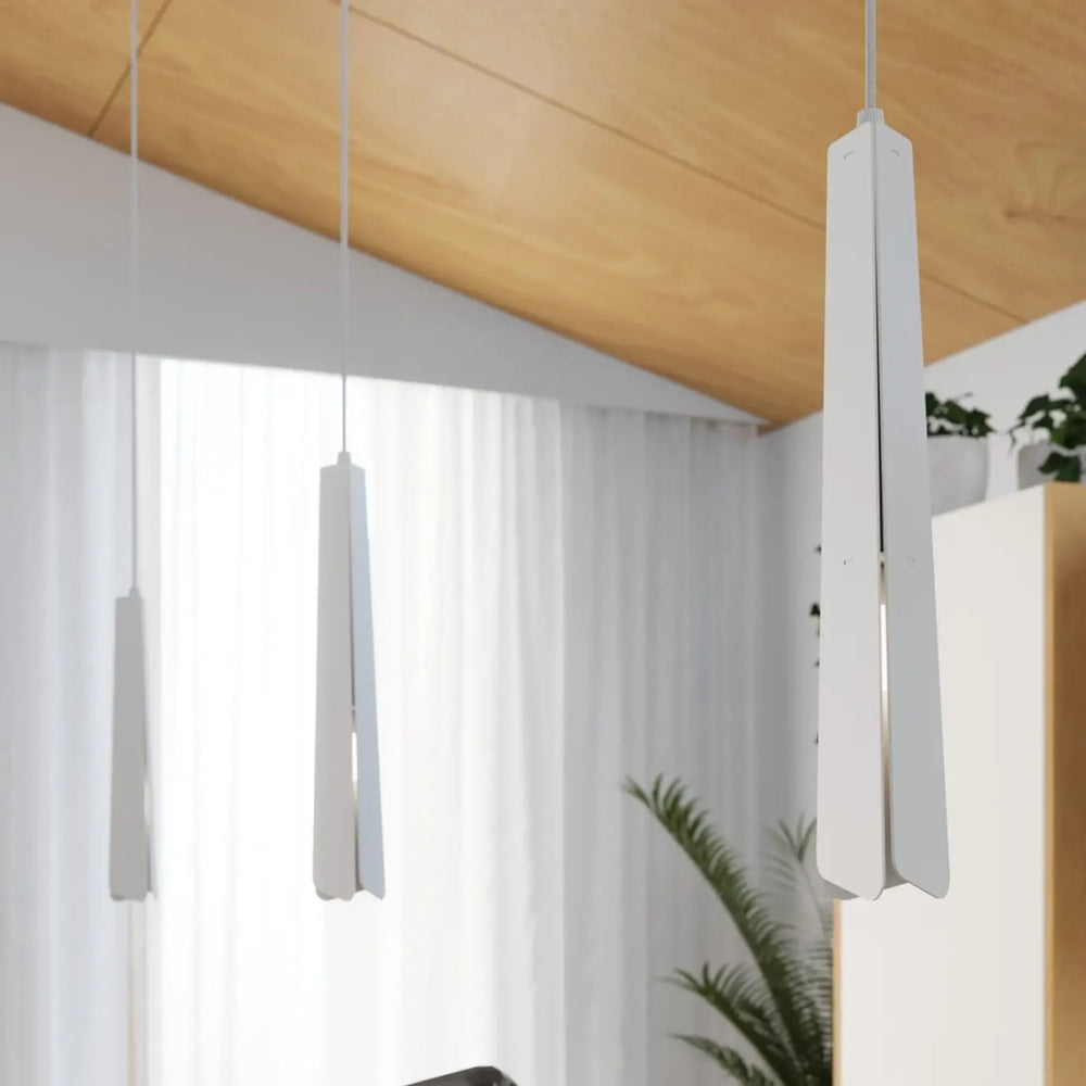 Suspension Luminaire blanc allumée, vue rapprochée