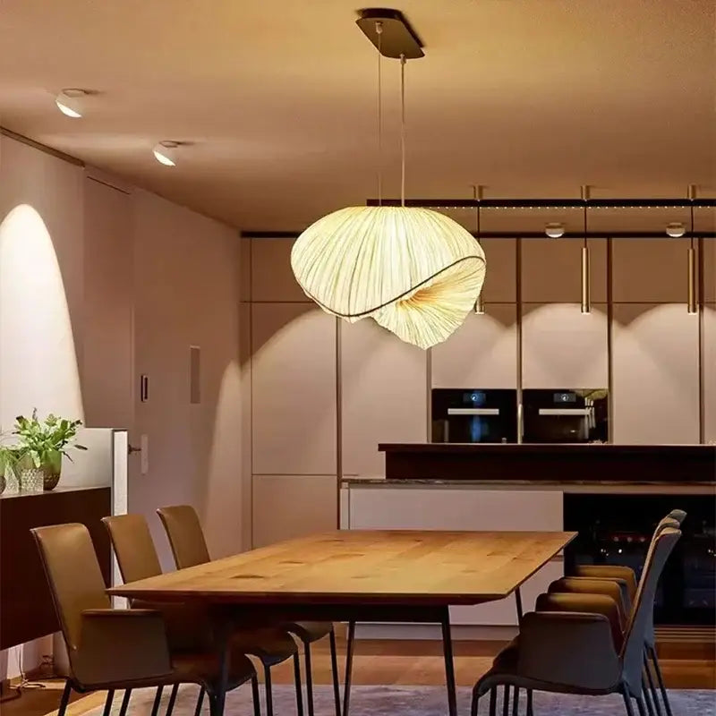 Suspension Feuille XXL en Fibres Naturelles Design Moderne

