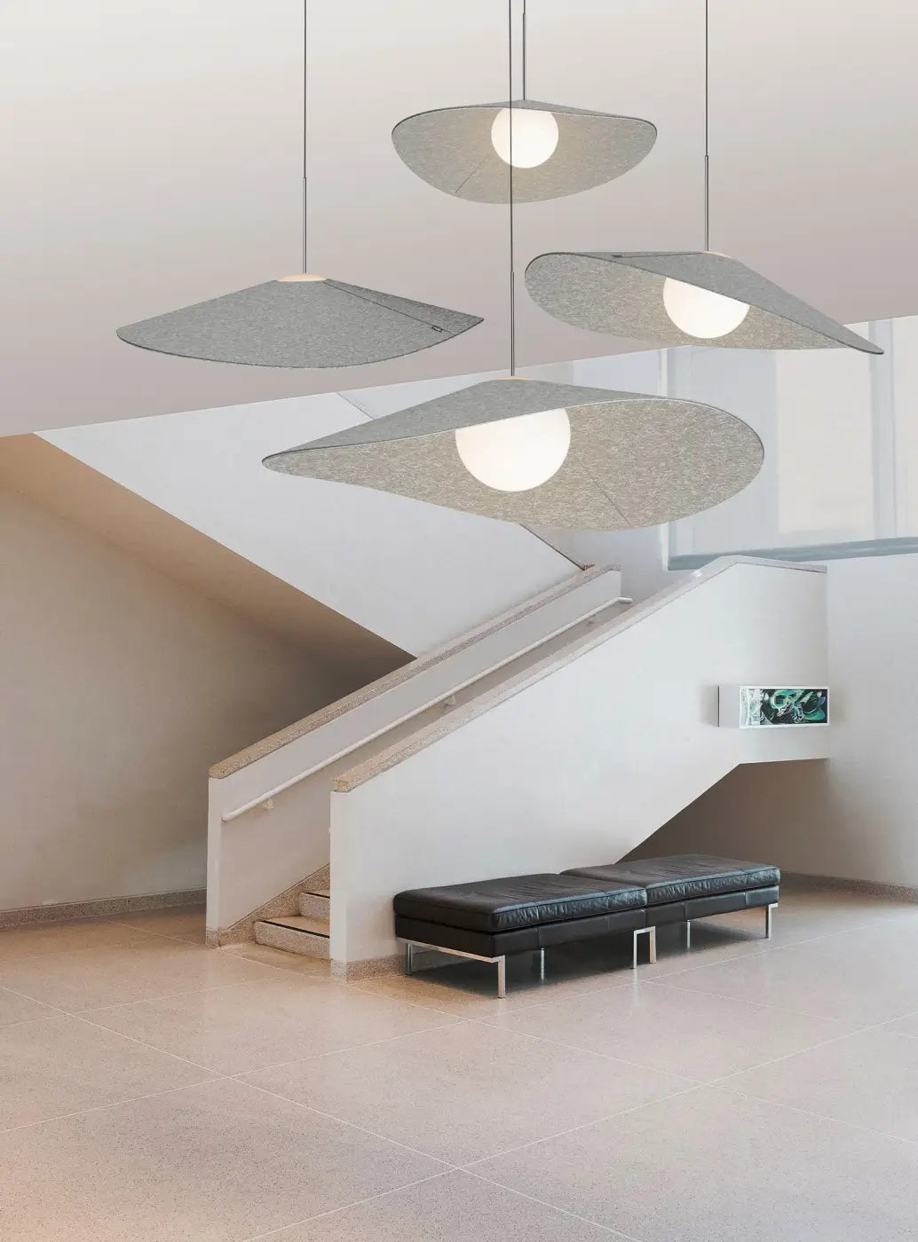 Suspension Bola Felt de 81 cm dans un intérieur