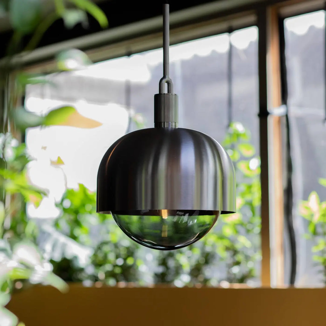 Luminaire Forked dans un intérieur #couleur_gris