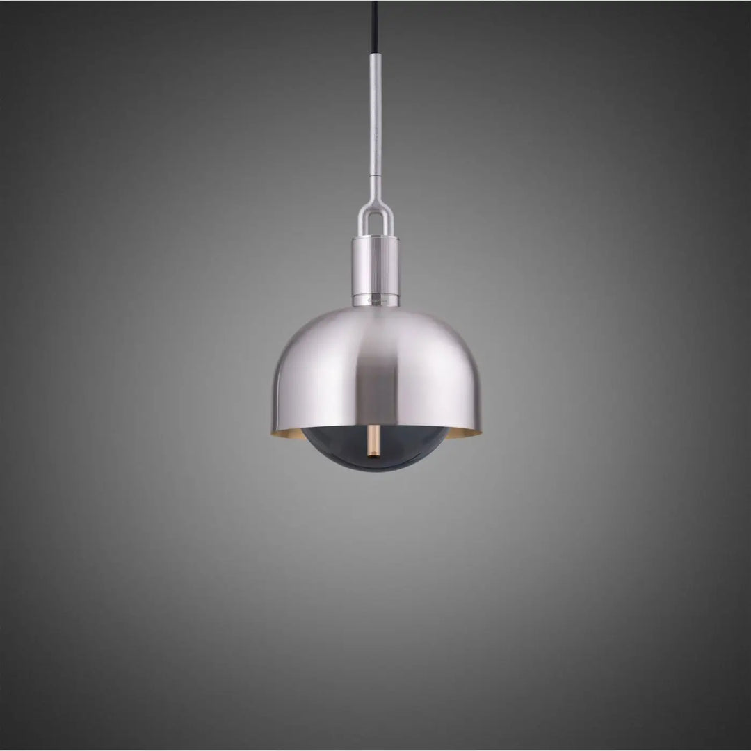 Suspension Forked Medium à abat-jour et globe fumé, finition acier #couleur_argent