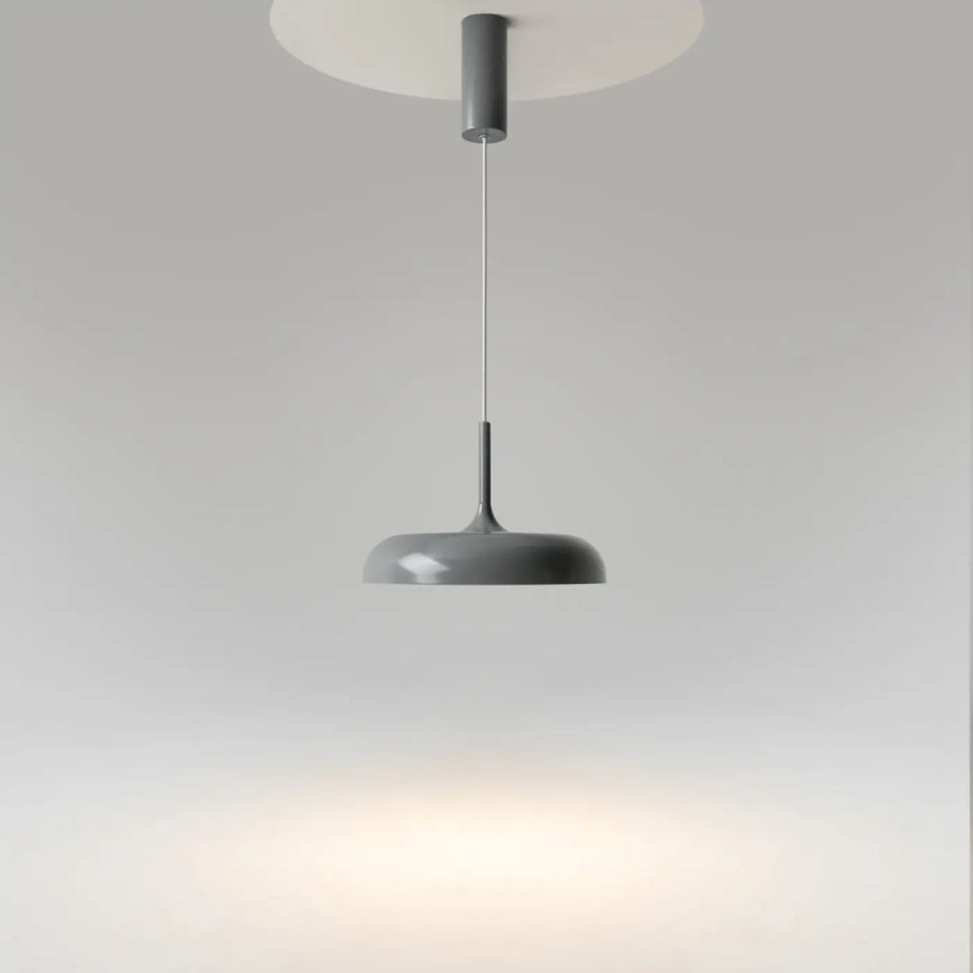 Suspension gerhard coupole arrondie gris moderne avec led intégrée et finition métallique lisse minimaliste