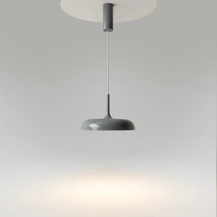 Suspension gerhard coupole arrondie gris moderne avec led intégrée et finition métallique lisse minimaliste