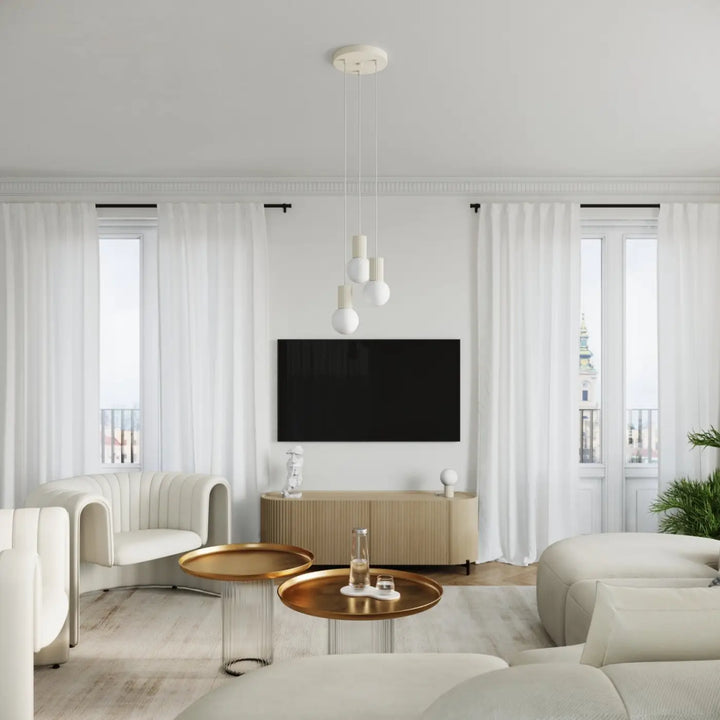 Suspension Luminaire beige dans un intérieur contemporain