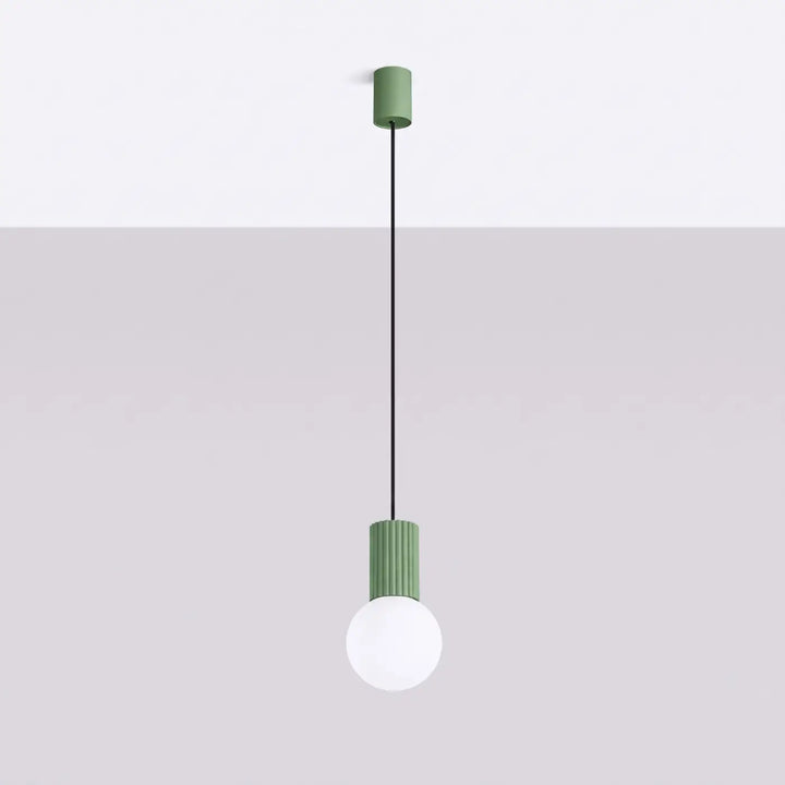 Suspension Luminaire sauge éteinte, vue rapprochée