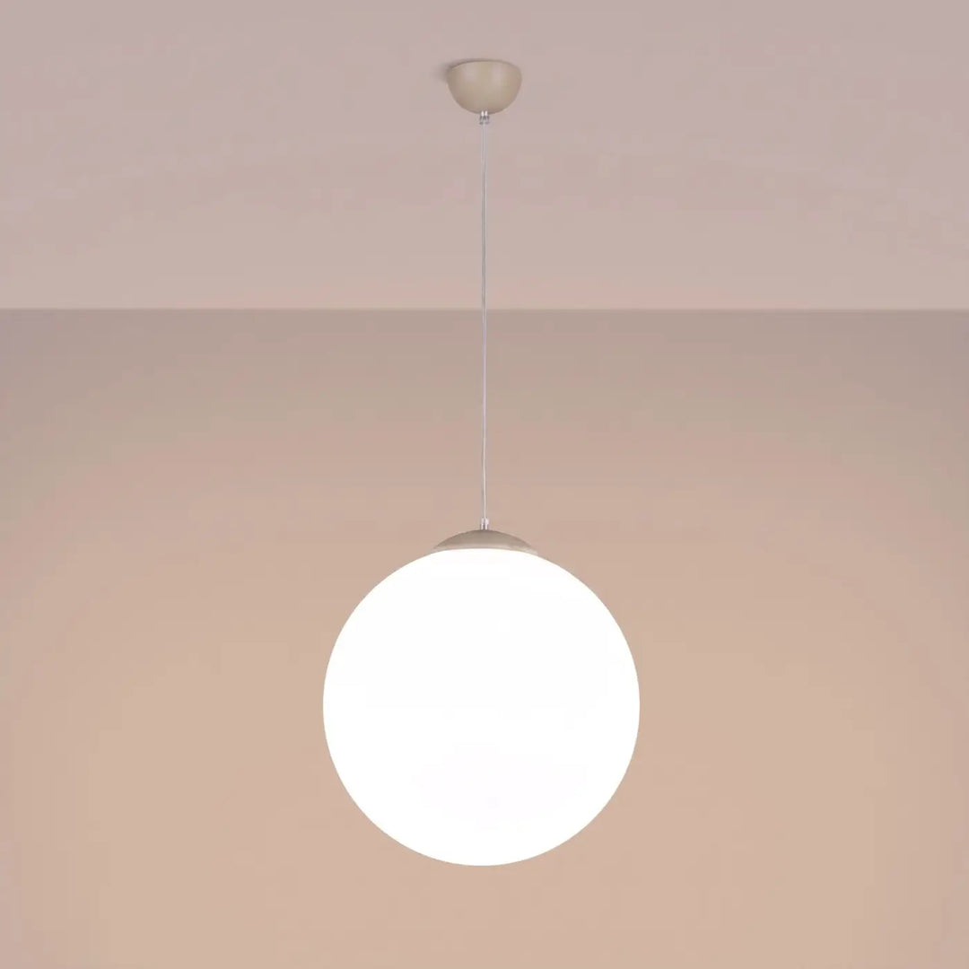 Suspension taupe allumée