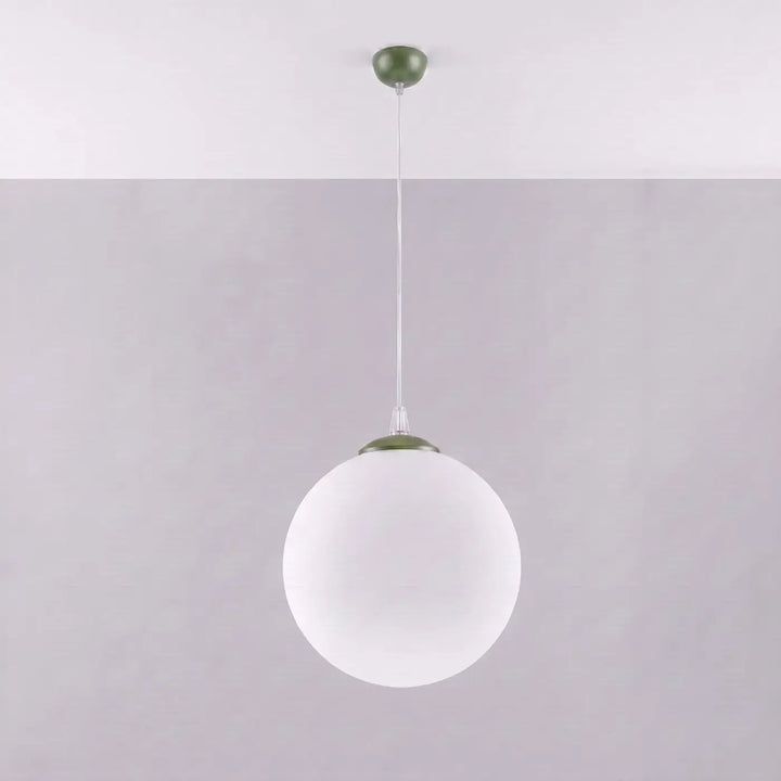 Suspension Ugo à globe en verre blanc et monture vert olive, éteinte
