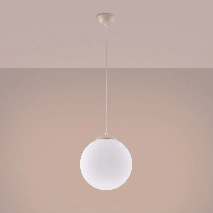 Suspension taupe allumée