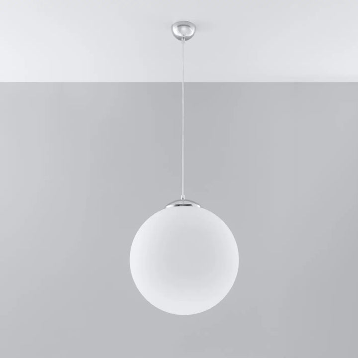 Suspension blanc/chromé éteinte