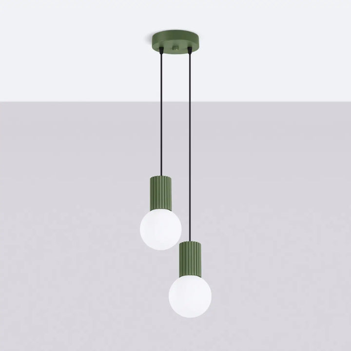 Suspension Luminaire vert olive éteinte, vue rapprochée