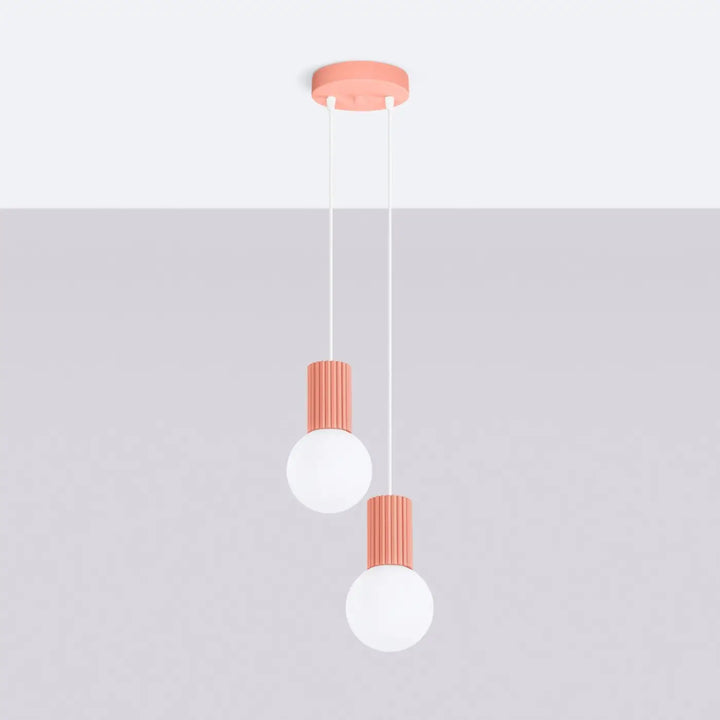 Suspension Luminaire pêche éteinte, vue rapprochée
