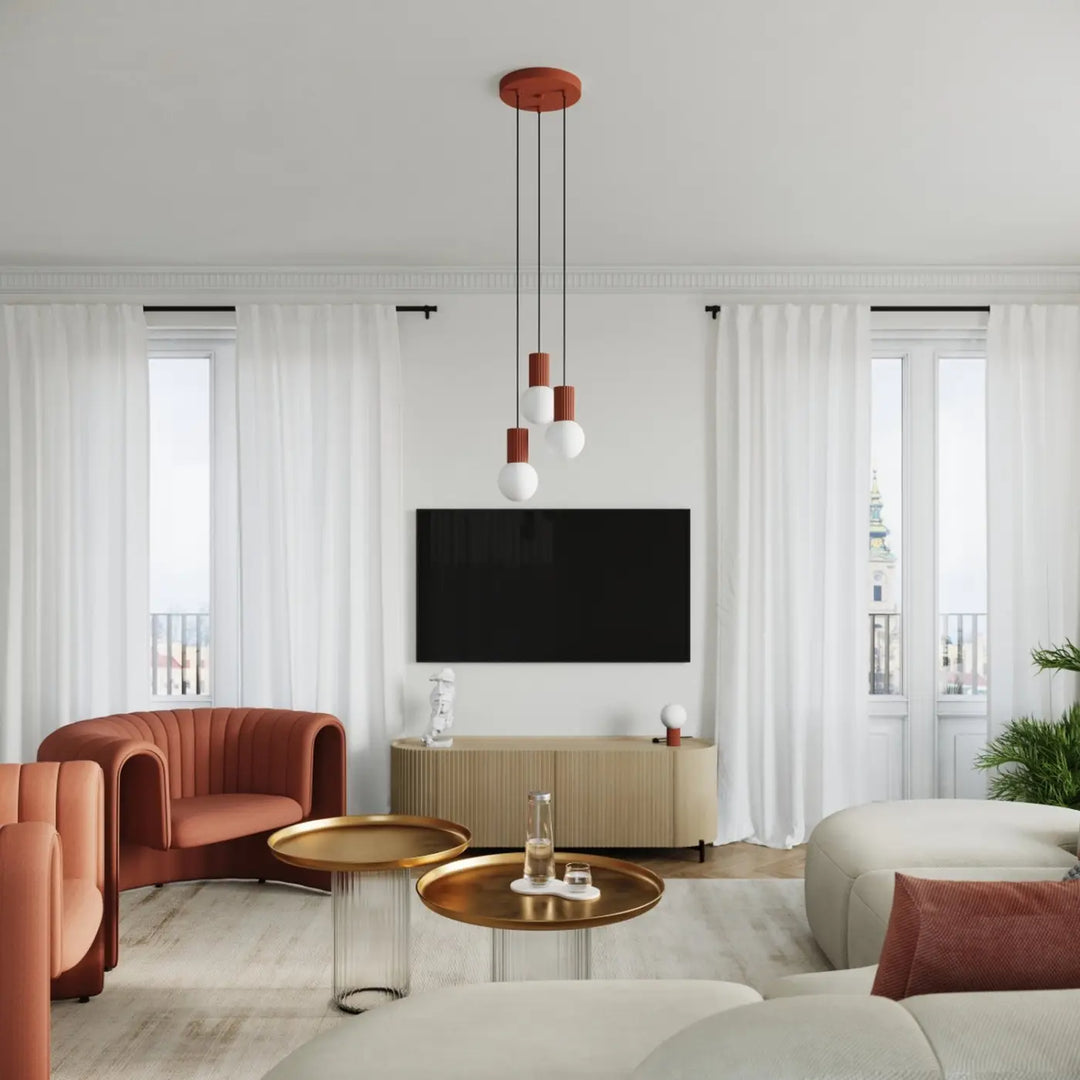 Suspension Luminaire ocre rouge dans un intérieur contemporain