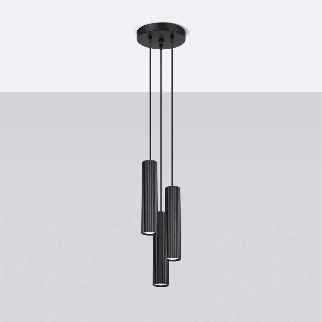 Suspension Luminaire noir éteinte, vue rapprochée