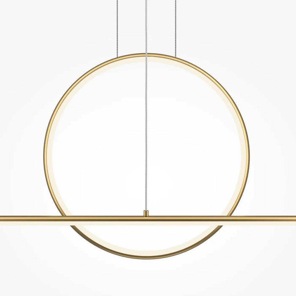 Suspension halo arc lumineux en acier doré avec cadre circulaire et éclairage blanc doux