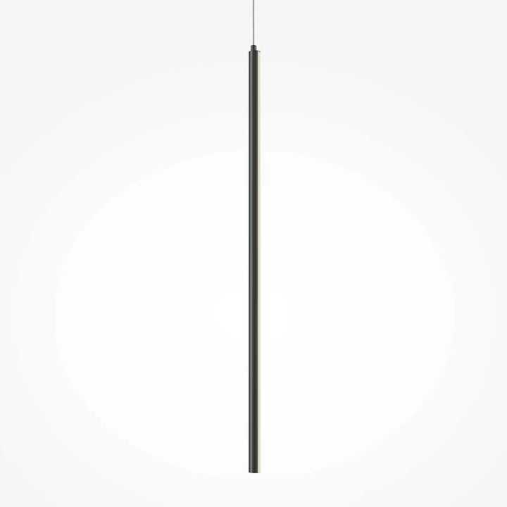 Suspension halo tube vertical en acier doré avec abat-jour cylindrique noir mat et bord lumineux subtil