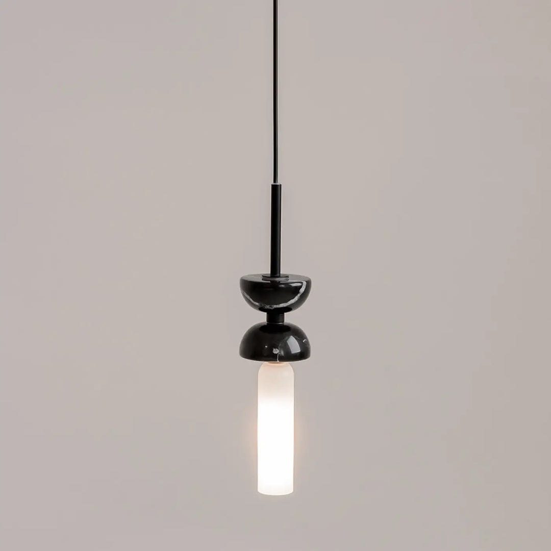 Suspension kyoto cylindre en acier noir avec abat-jours en céramique brillante et lumière douce diffuse via ampoule verre dépoli