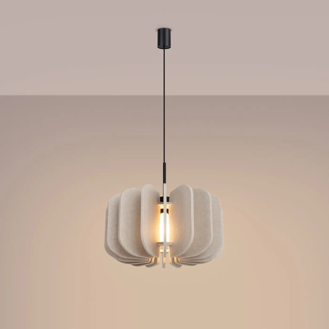 Suspension beige/noir allumée