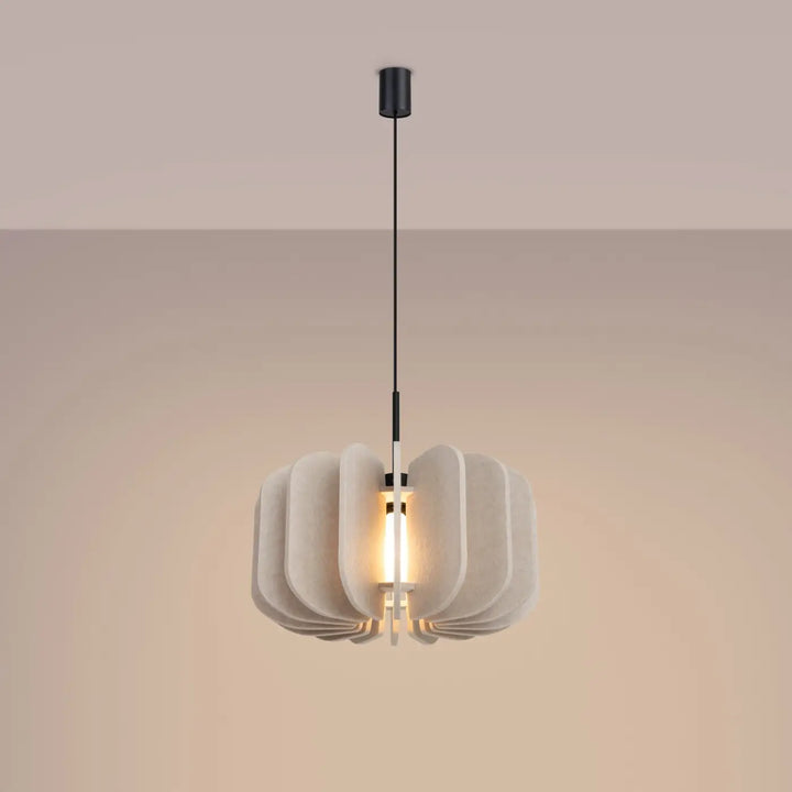 Suspension beige/noir allumée