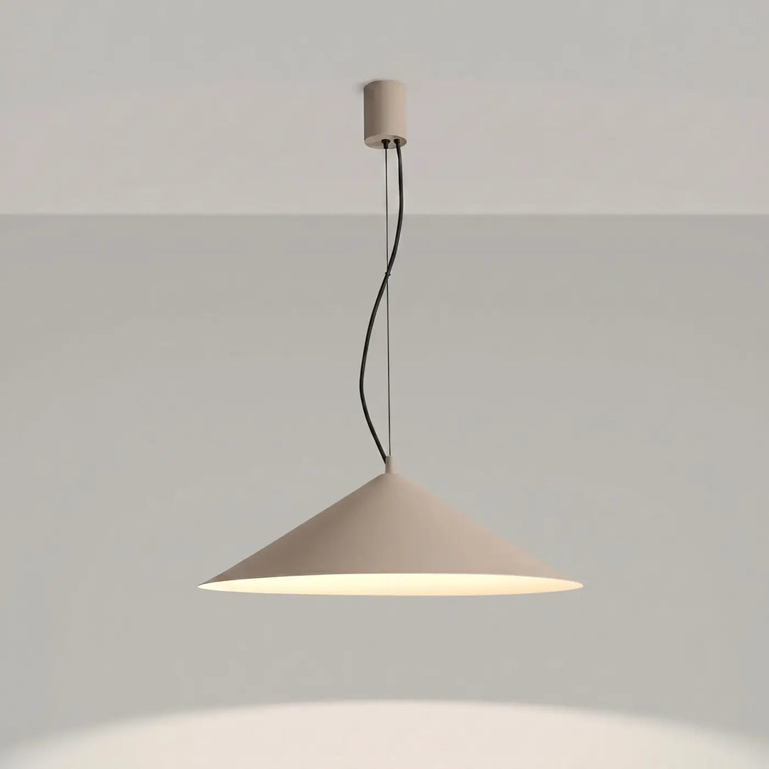 Suspension FINT taupe allumée, suspendue