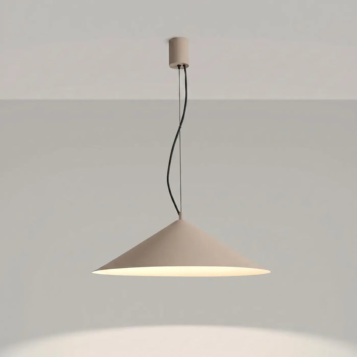 Suspension FINT taupe allumée, suspendue
