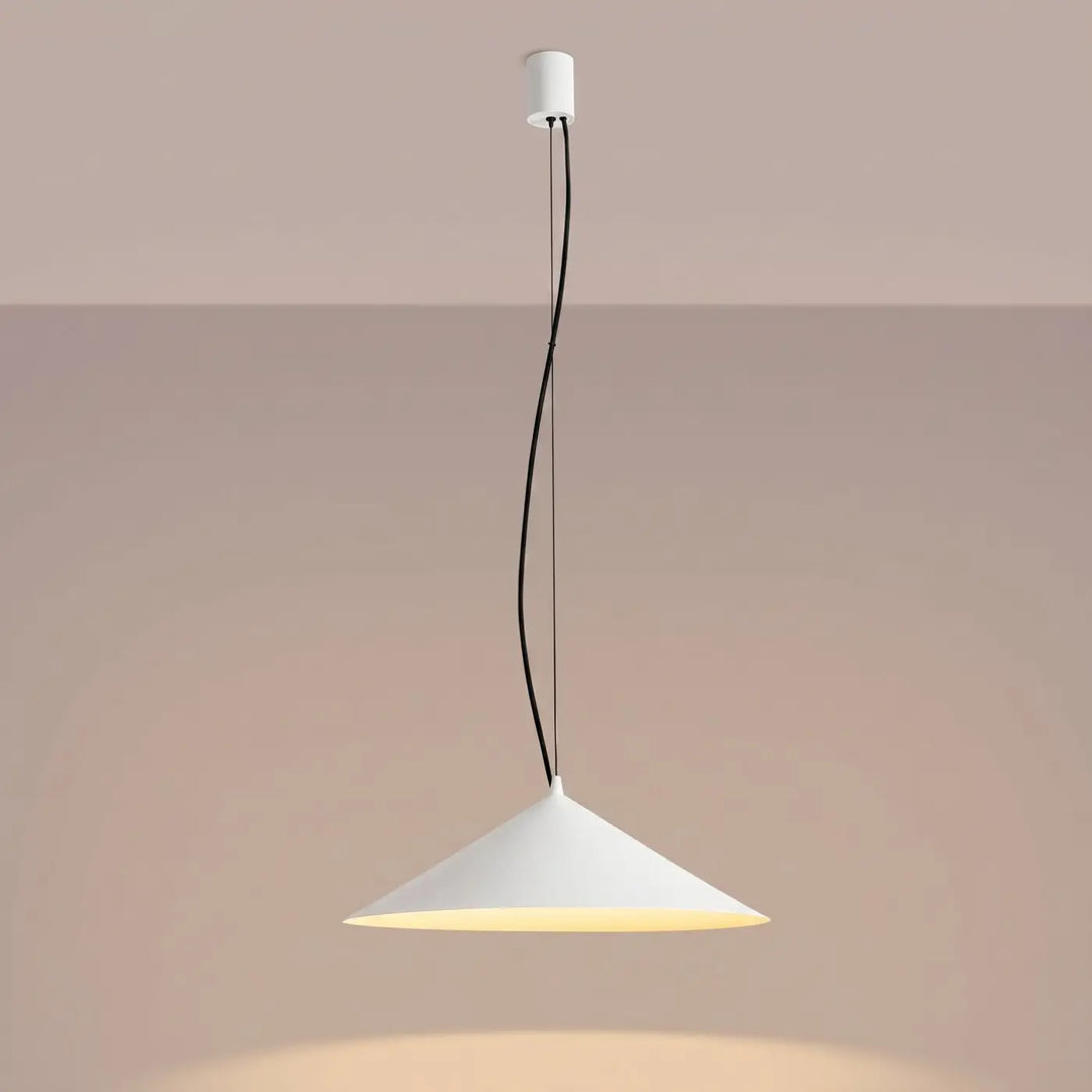 Suspension FINT blanc allumée, lumière vers le bas
