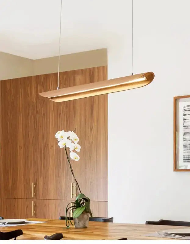 Suspension LED bois courbé style zen naturel et design épuré

