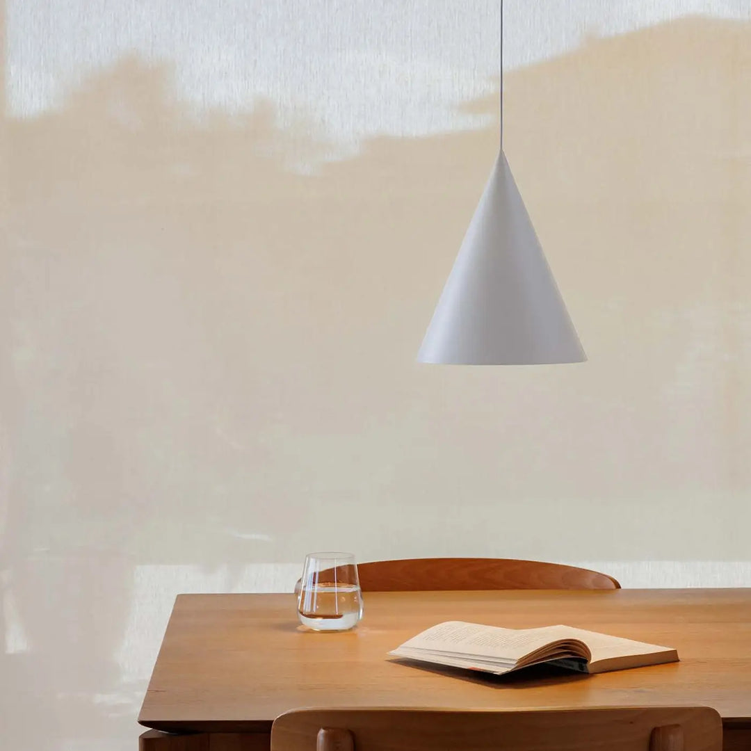 Suspension Lina blanche de Faro Barcelona en situation