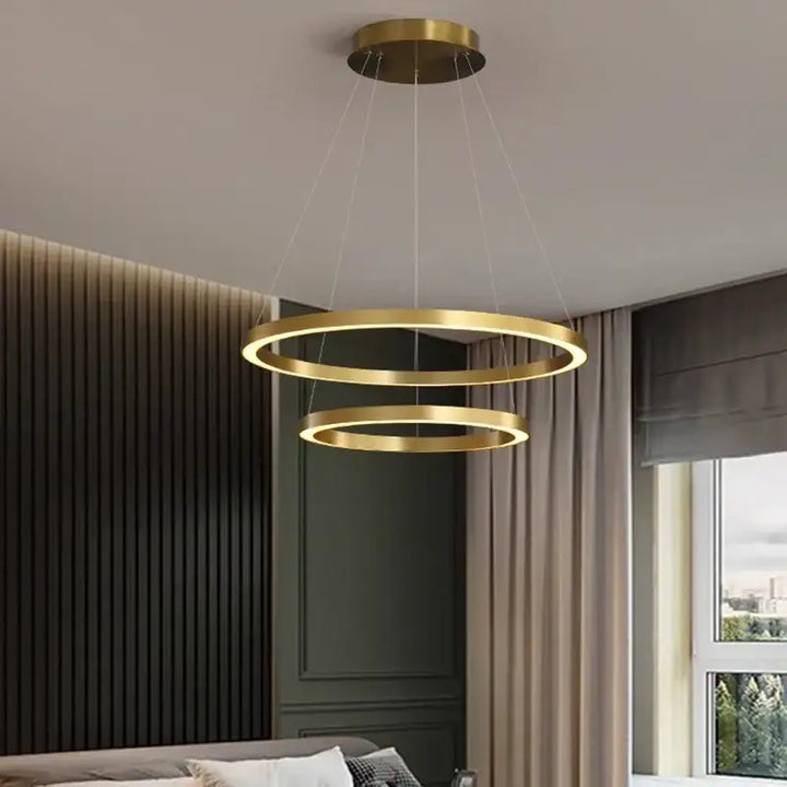 Suspension contemporaine à anneaux élégants design chic