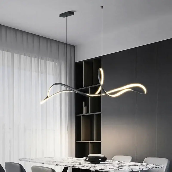 Suspension LED design fluide éclairage moderne et sculptural

