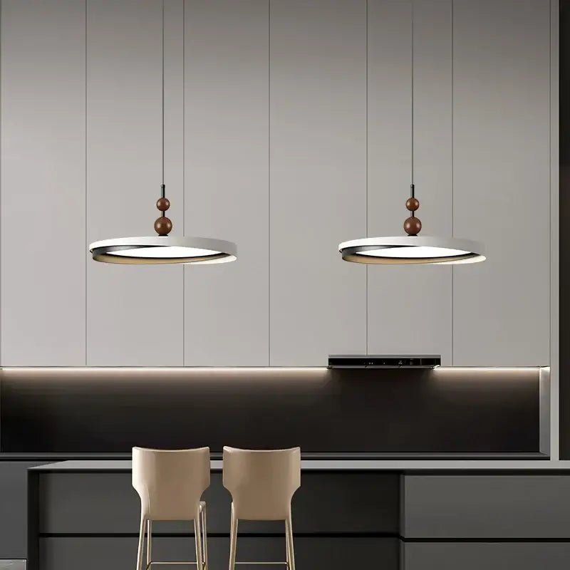 Suspension LED Design Moderne Anneau Rond Noir Et Bois

