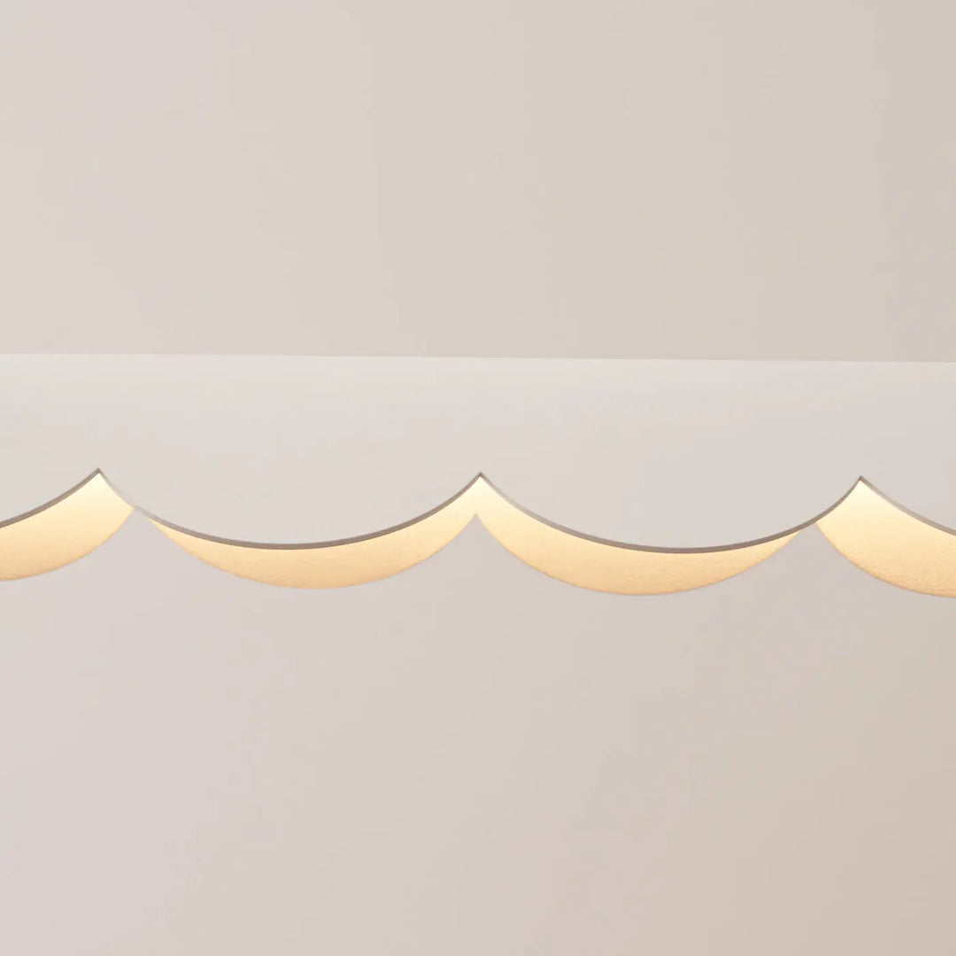 Suspension BISCUIT beige allumée, vue de face