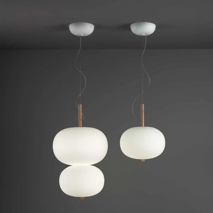 Détail de la suspension Ilargi, finition bois clair #couleur_bois_clair