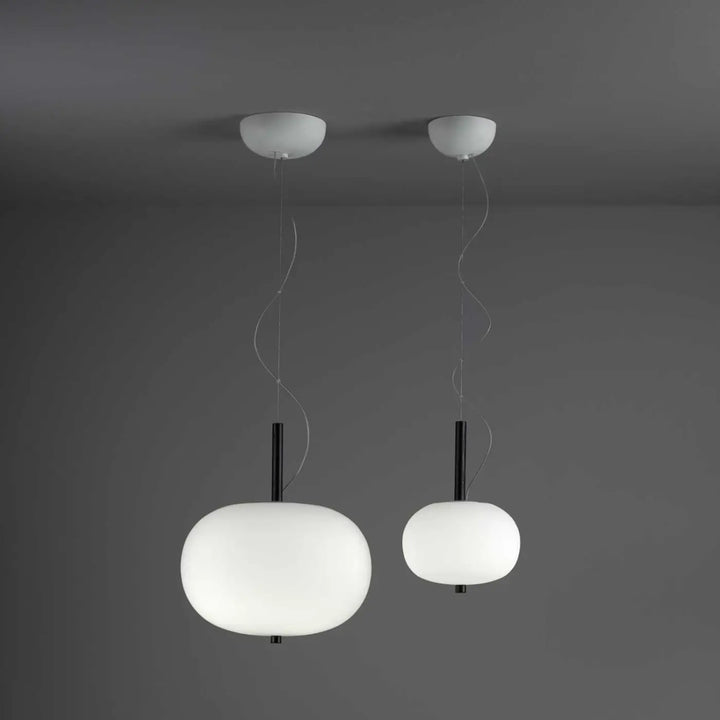 Détail de la suspension Ilargi en bois foncé #couleur_bois_fonce