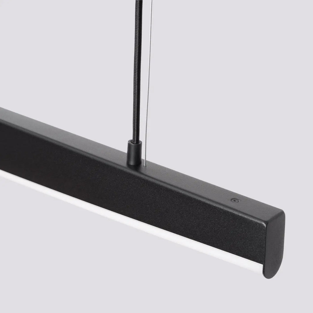 Suspension JORUN noir éteinte, détail de la fixation