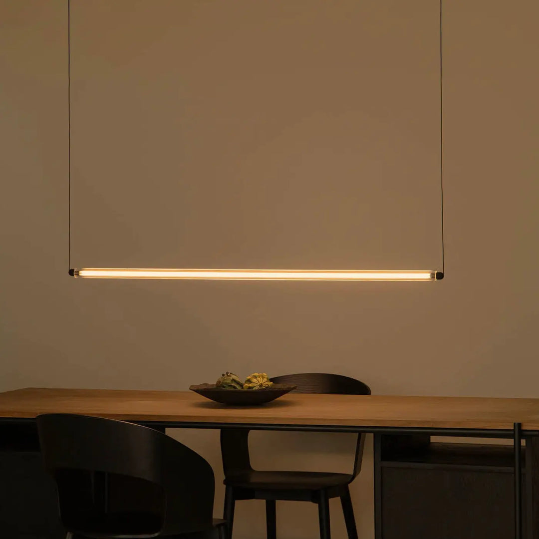 Suspension Lumina 1200 de Faro Barcelona en situation