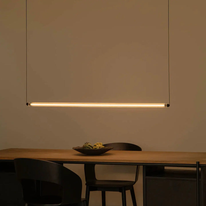 Suspension Lumina 1200 de Faro Barcelona en situation
