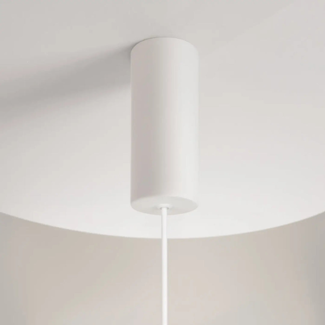 Suspension led reflex blanc cylindrique minimaliste en lumière chaude pour éclairage moderne au plafond