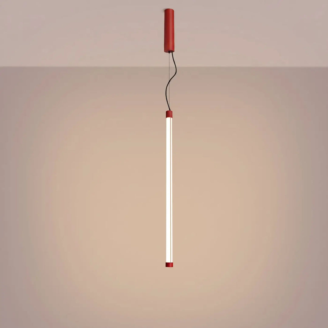 Suspension tube TRANG rouge allumée, suspendue
