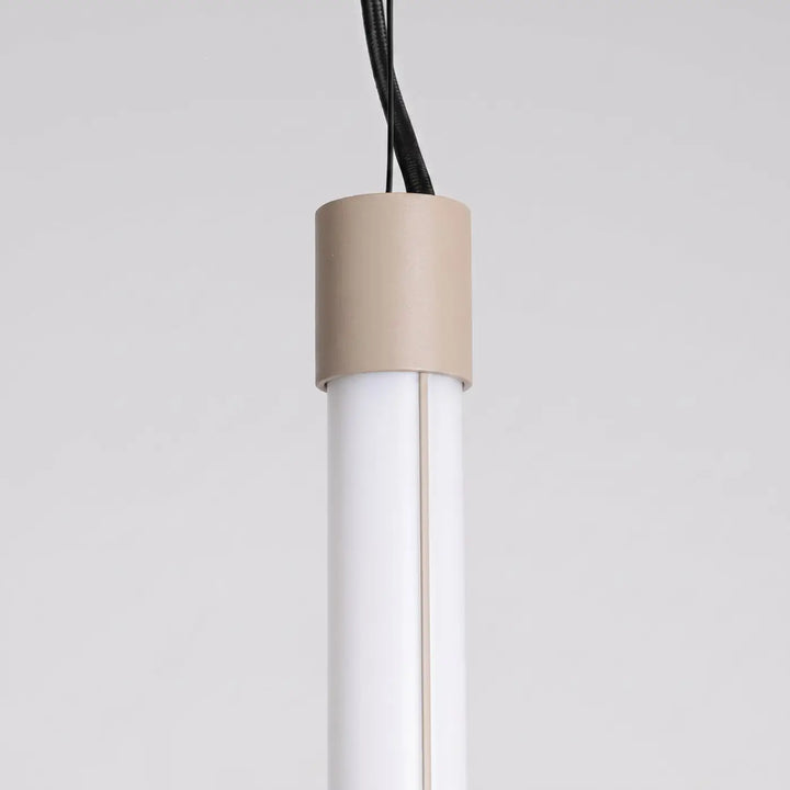 Suspension tube TRANG taupe détail de l'embout