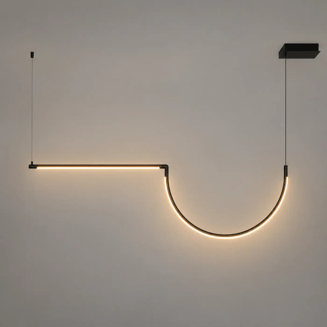 Suspension tubs modular en aluminium noir avec design led minimaliste et mini rosace encastrée émettant une lumière chaude