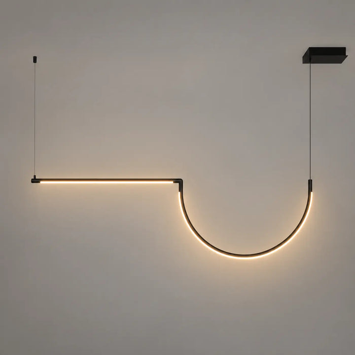 Suspension tubs modular en aluminium noir avec design led minimaliste et mini rosace encastrée émettant une lumière chaude