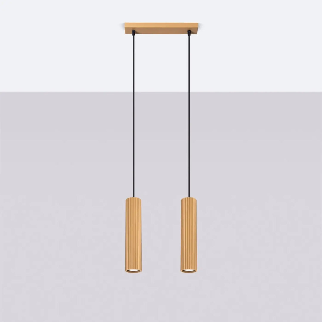 Suspension Luminaire doré éteinte, vue rapprochée