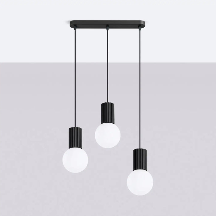 Suspension Luminaire noir éteinte, vue rapprochée